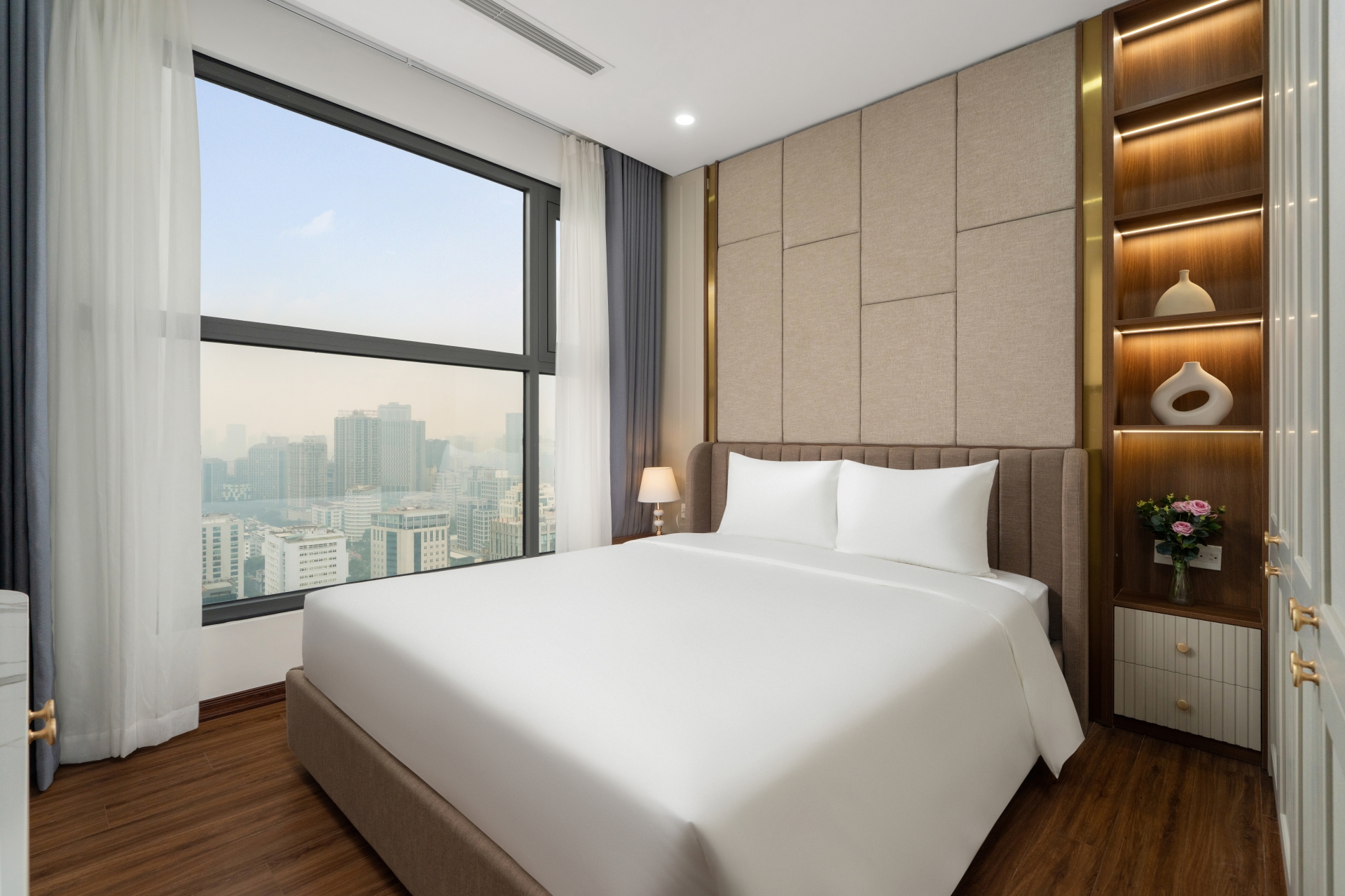 THREE BEDROOM GRAND SUITES (3DBL)