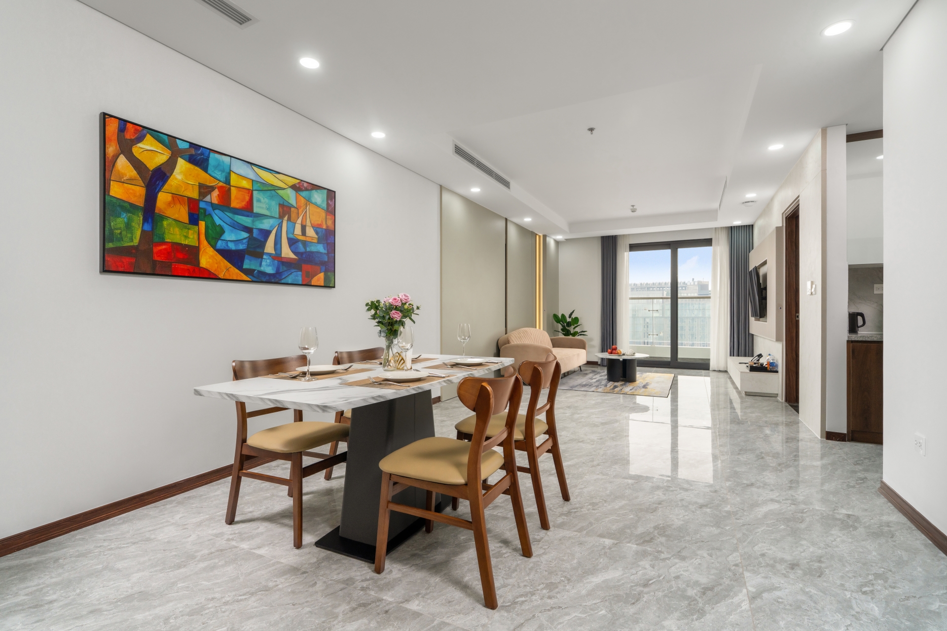 THREE BEDROOM GRAND SUITES (3DBL)