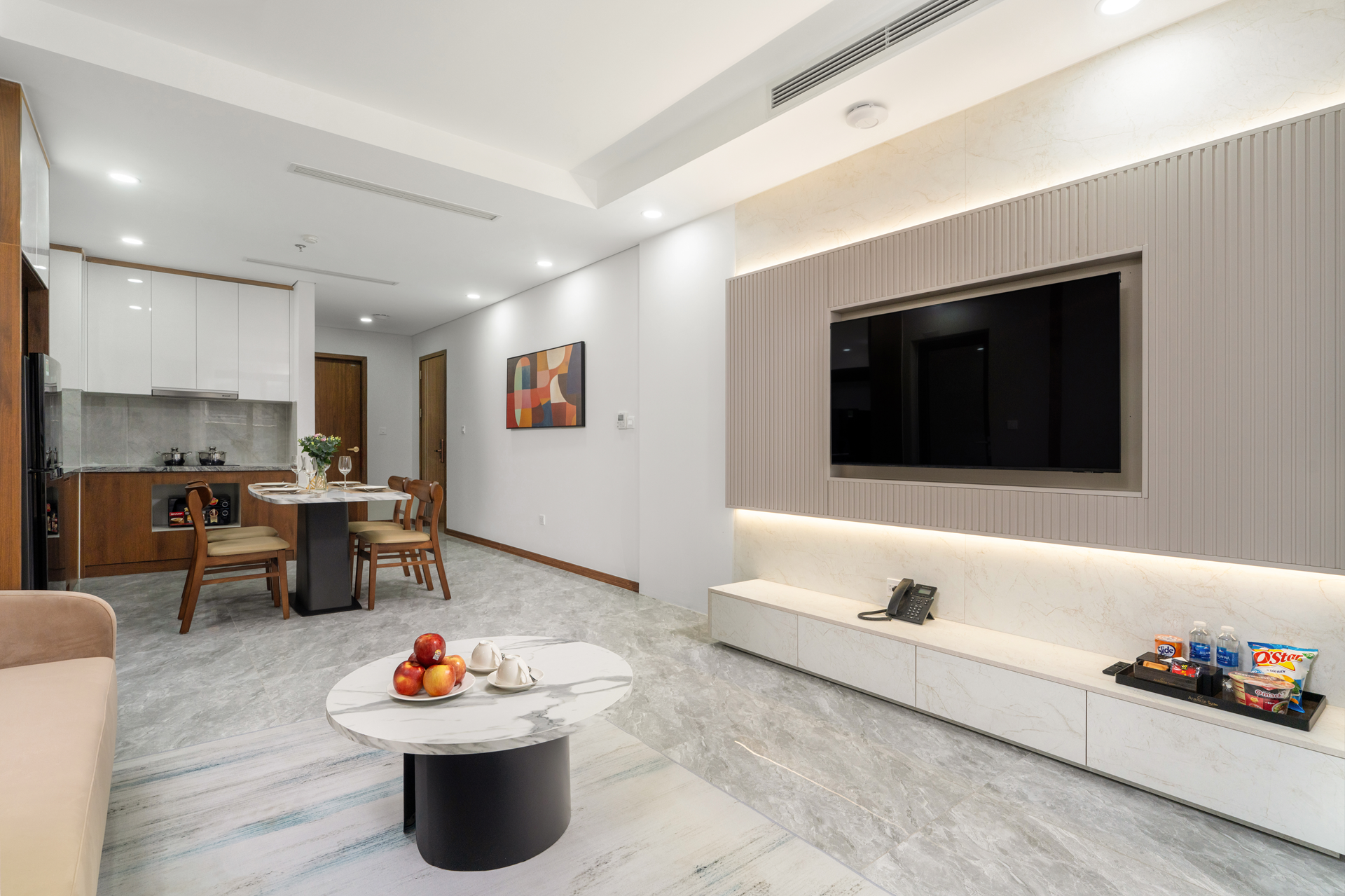 ONE BEDROOM SUITES