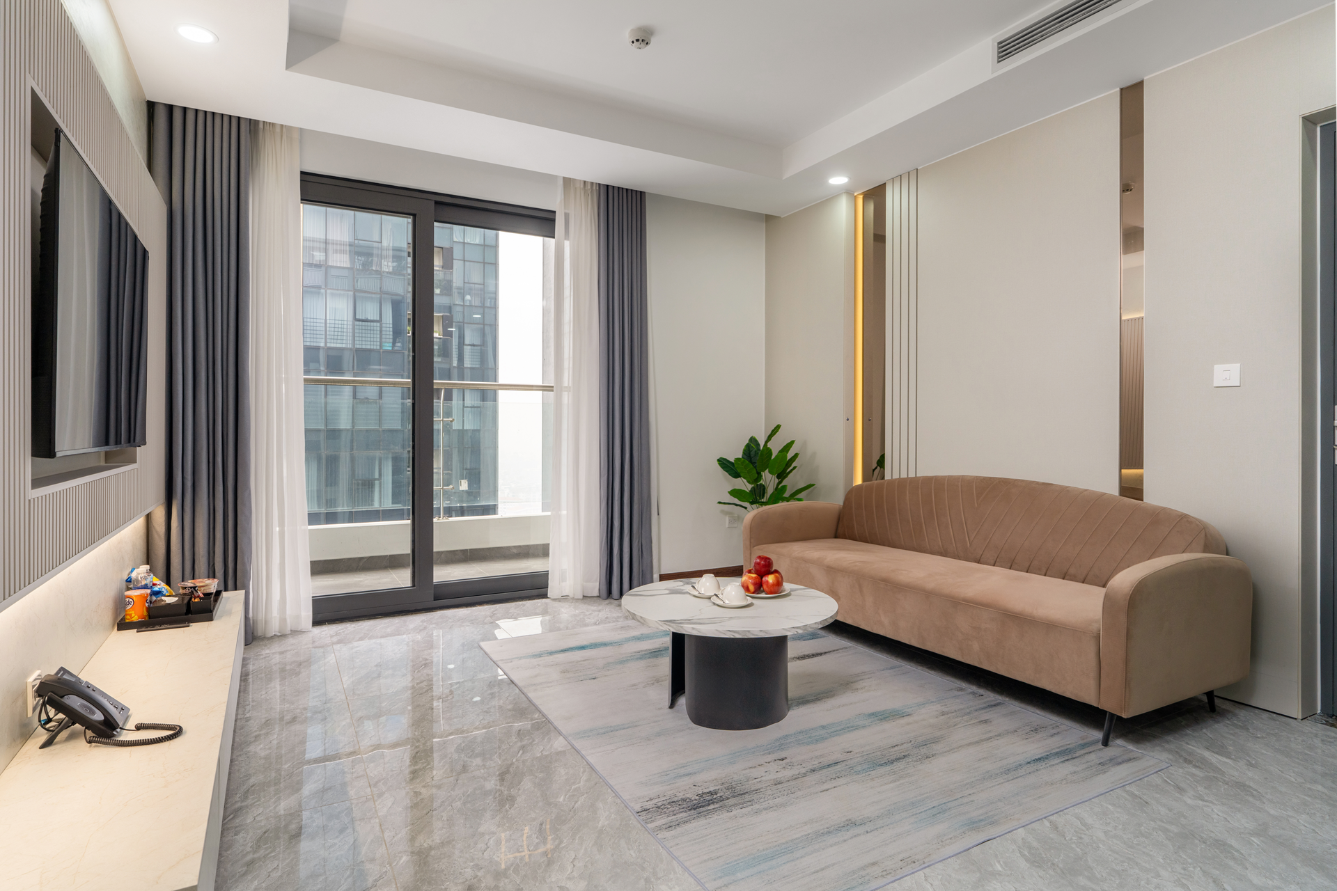 ONE BEDROOM SUITES